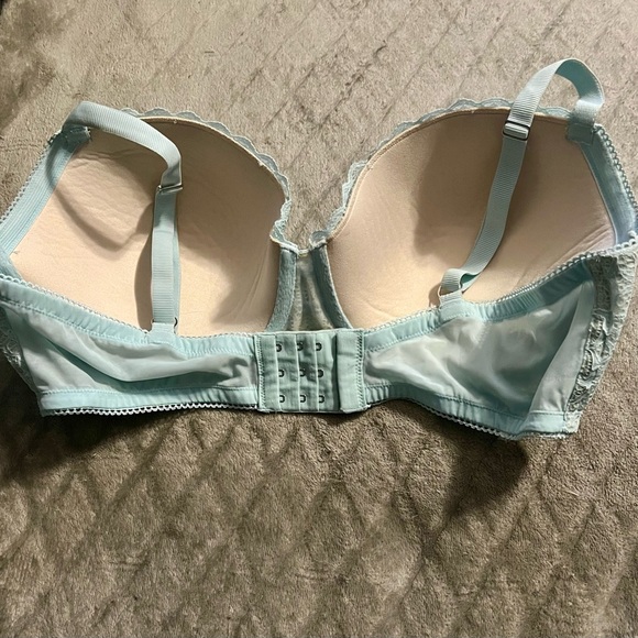 Victoria’s Secret- Dream Angels Demi Bra - Picture 4 of 6